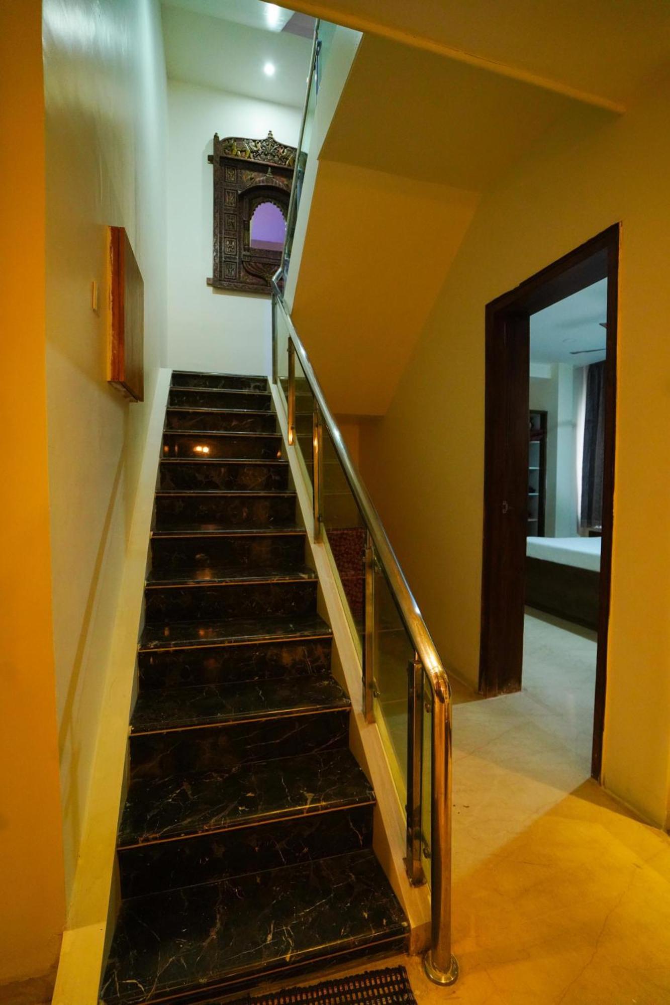 Golden Villa - Duplex House With Private Theater - Near To Alipiri And Bhudevi Ttd Ticket Counter And Kapilateertham Tirupati Exteriér fotografie