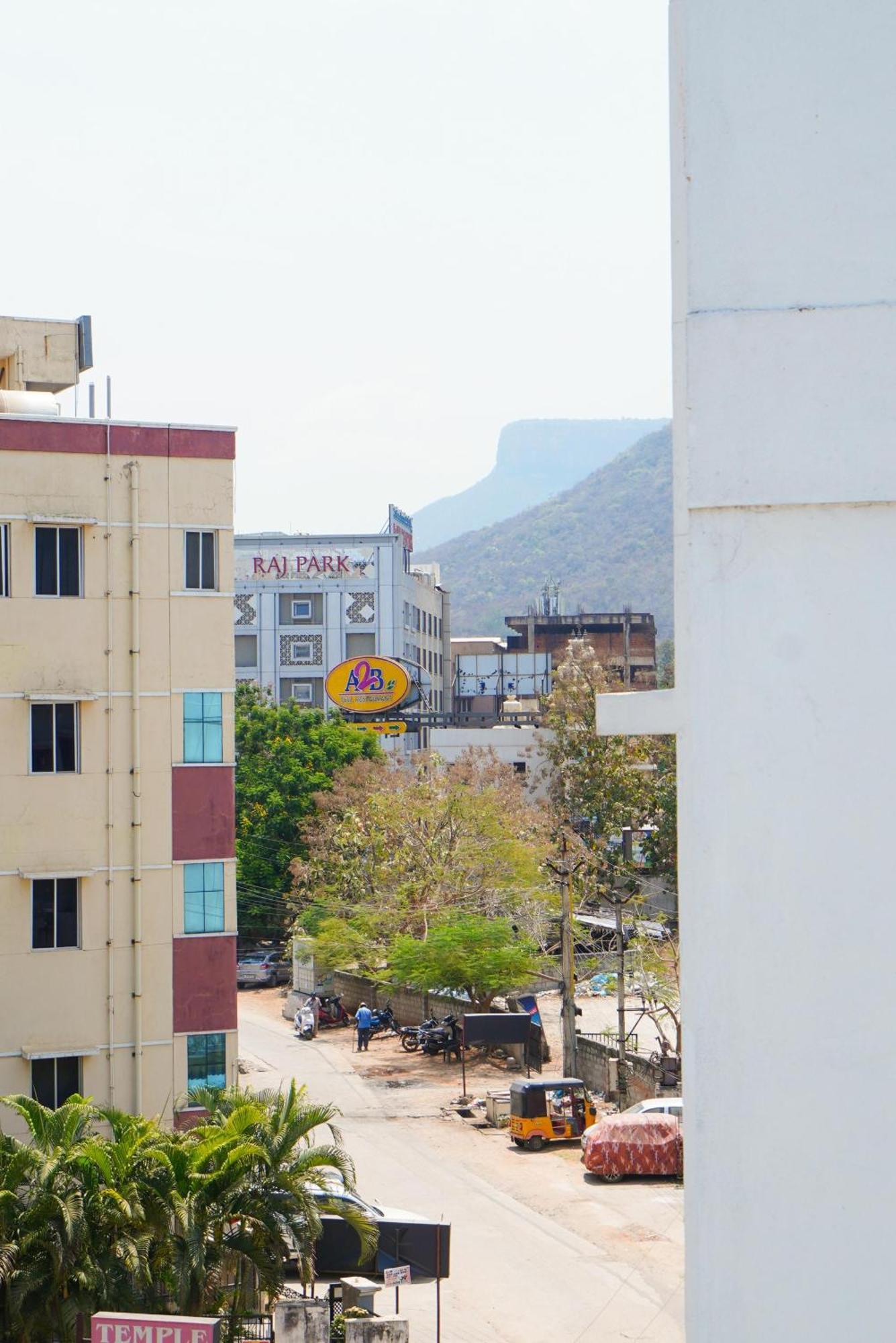 Golden Villa - Duplex House With Private Theater - Near To Alipiri And Bhudevi Ttd Ticket Counter And Kapilateertham Tirupati Exteriér fotografie