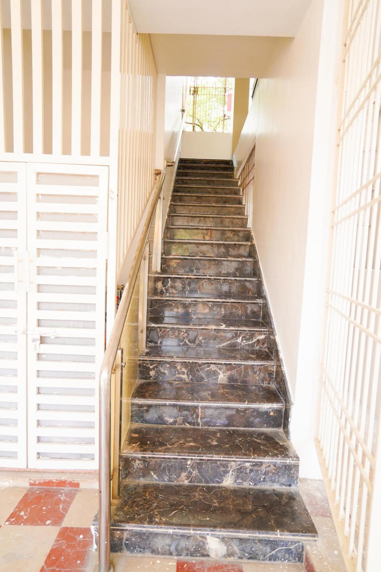 Golden Villa - Duplex House With Private Theater - Near To Alipiri And Bhudevi Ttd Ticket Counter And Kapilateertham Tirupati Exteriér fotografie